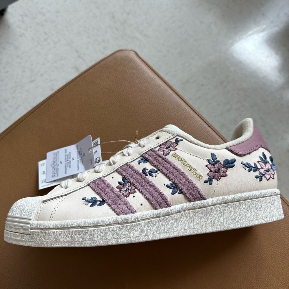 Adidas floral